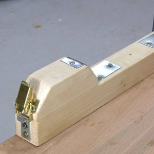 It should be in every workbench a moxon vise